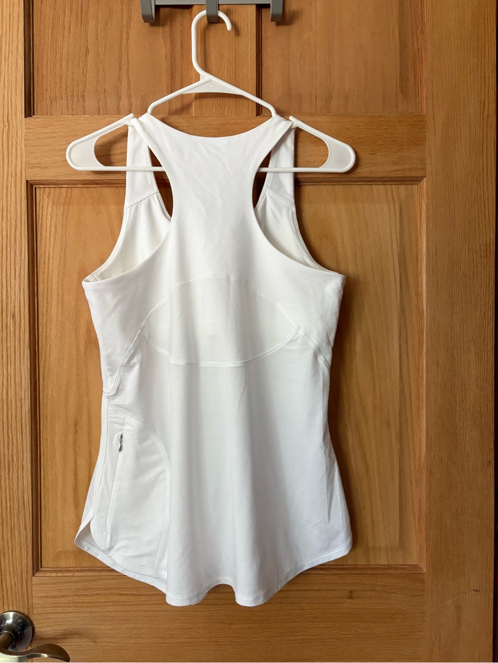Athleta Racerback Tank With built in bra -NWOT - Picture 2 of 4